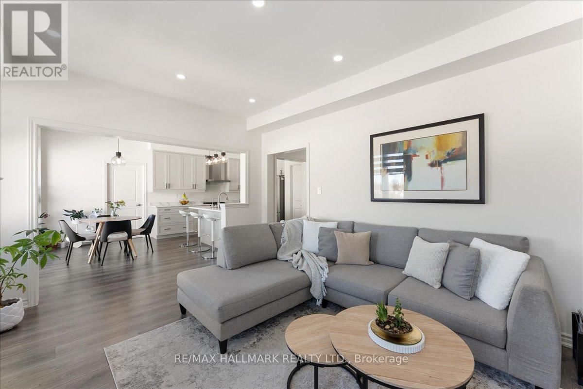 106 REA DRIVE Image 19