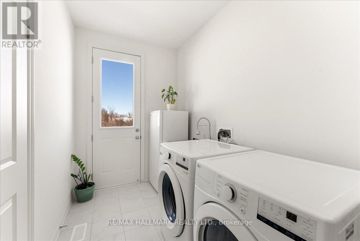 106 REA DRIVE Image 20