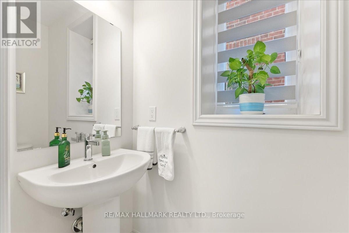 106 REA DRIVE Image 21