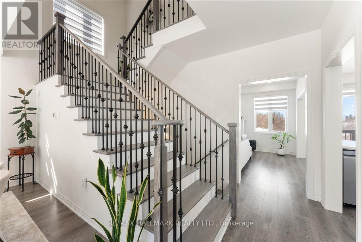 106 REA DRIVE Image 23