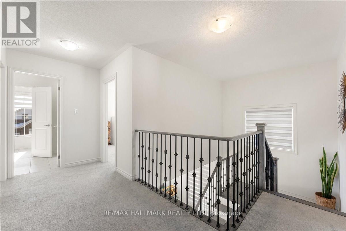 106 REA DRIVE Image 24