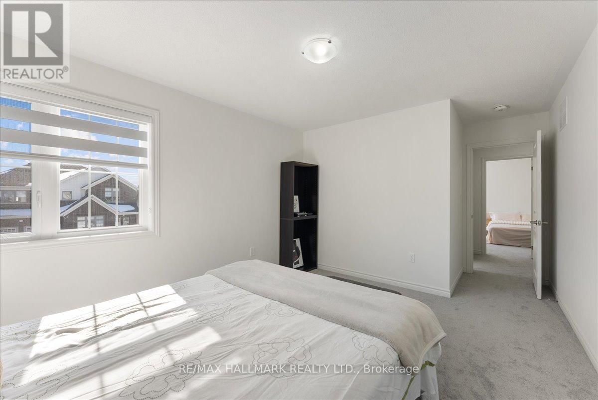 106 REA DRIVE Image 32