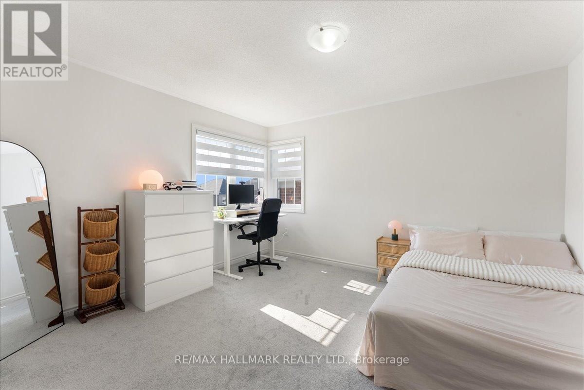 106 REA DRIVE Image 35