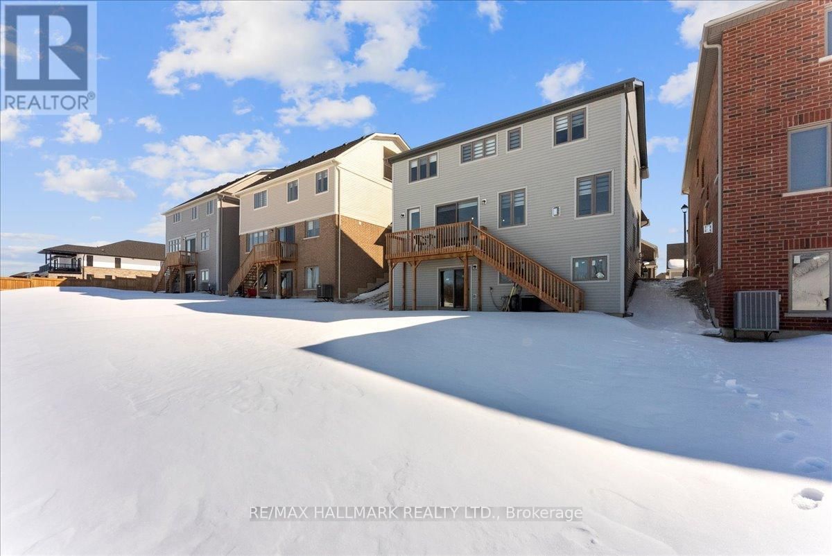 106 REA DRIVE Image 40