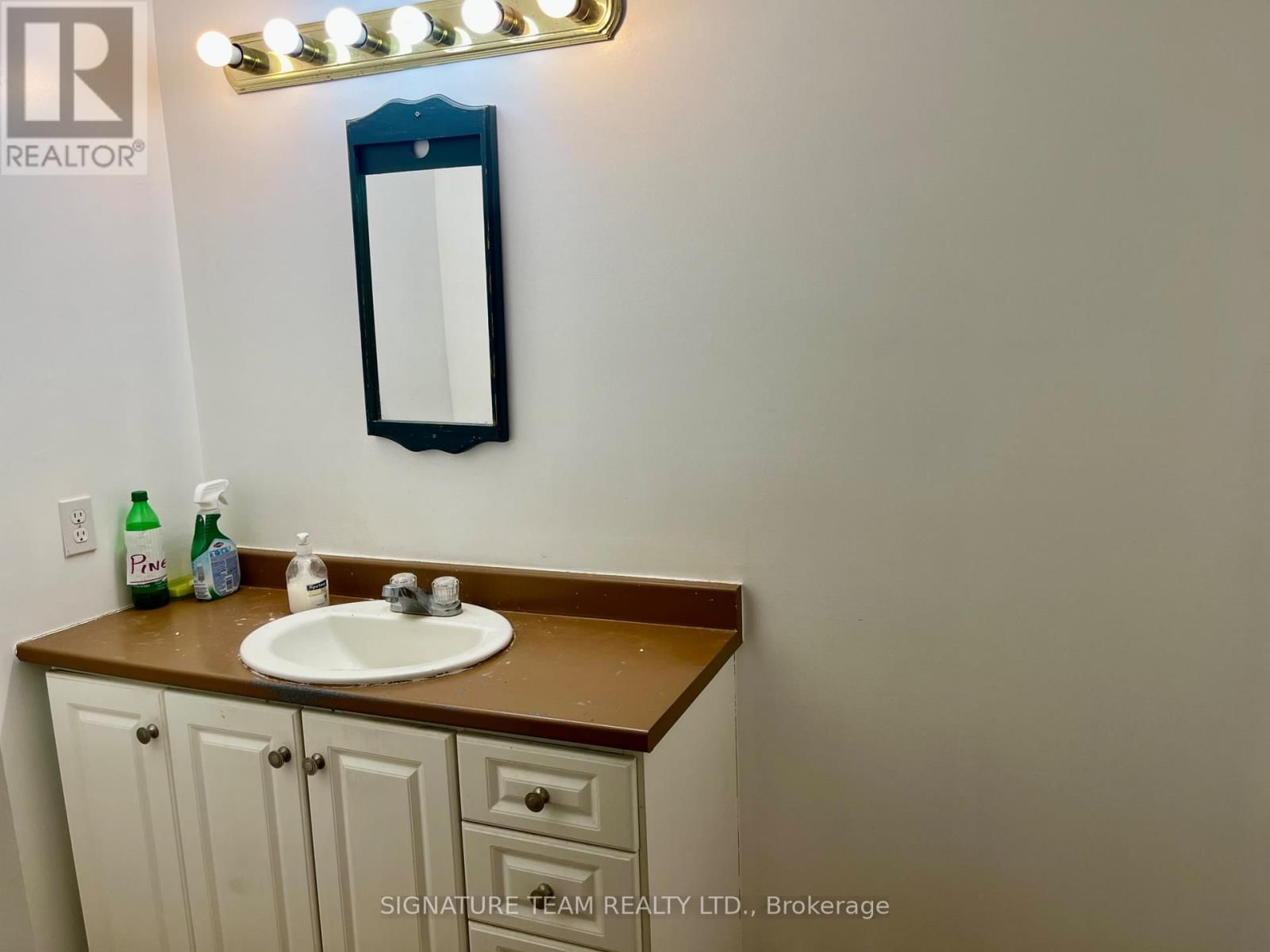 3 LAKE STREET Image 22