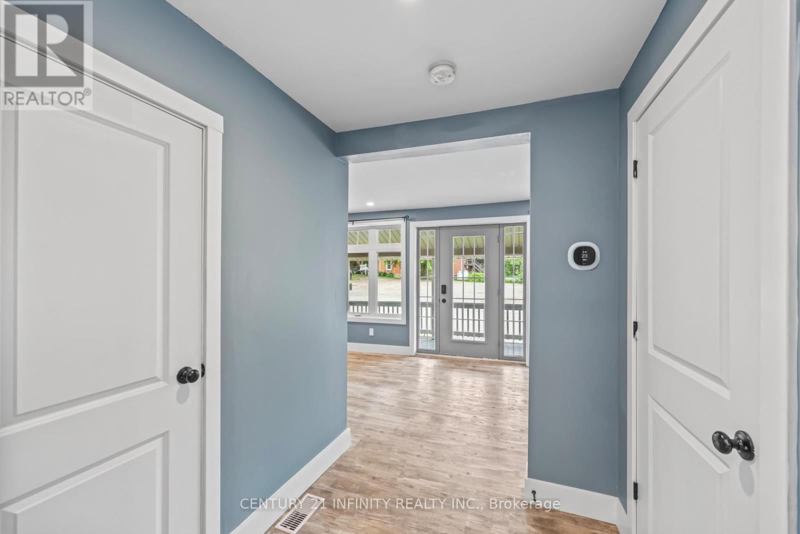 11 CAMPBELL STREET Image 30