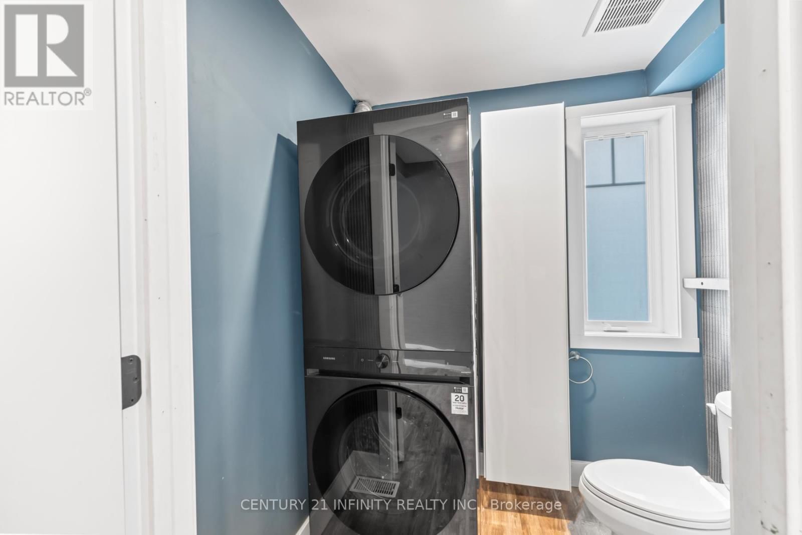 11 CAMPBELL STREET Image 32