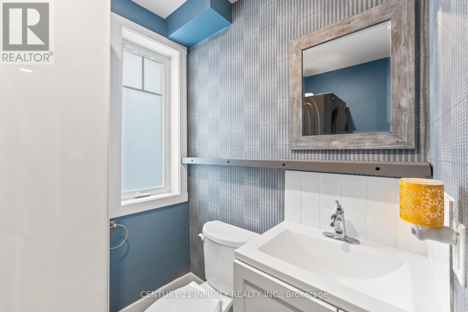 11 CAMPBELL STREET Image 33