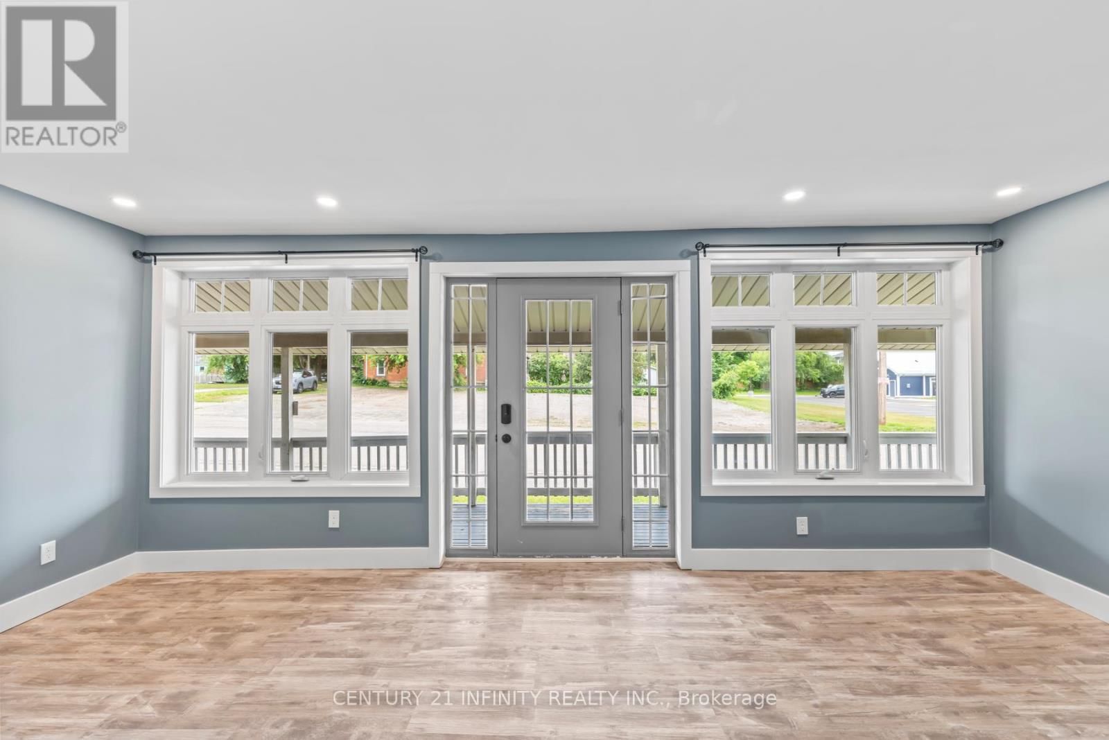 11 CAMPBELL STREET Image 34