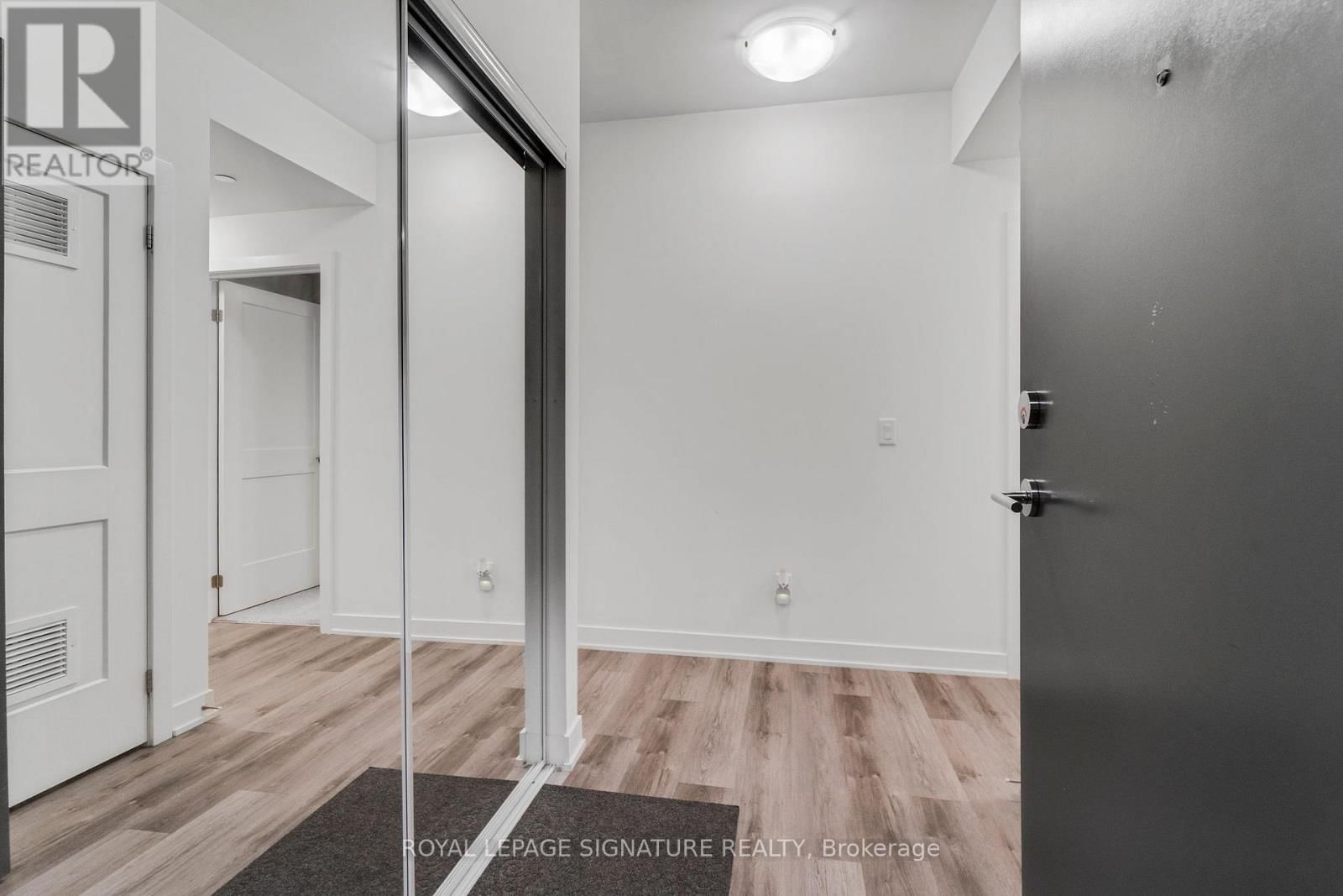 211 - 110 FERGUS AVENUE Image 11