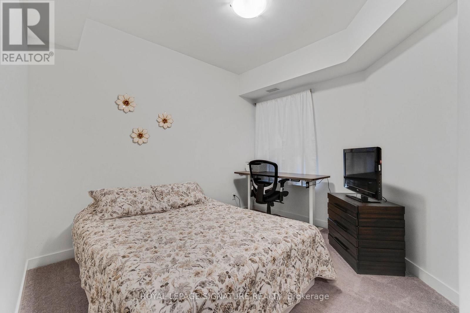 211 - 110 FERGUS AVENUE Image 19