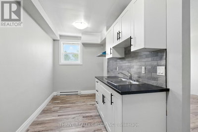 Commercial for Rent in Ontario