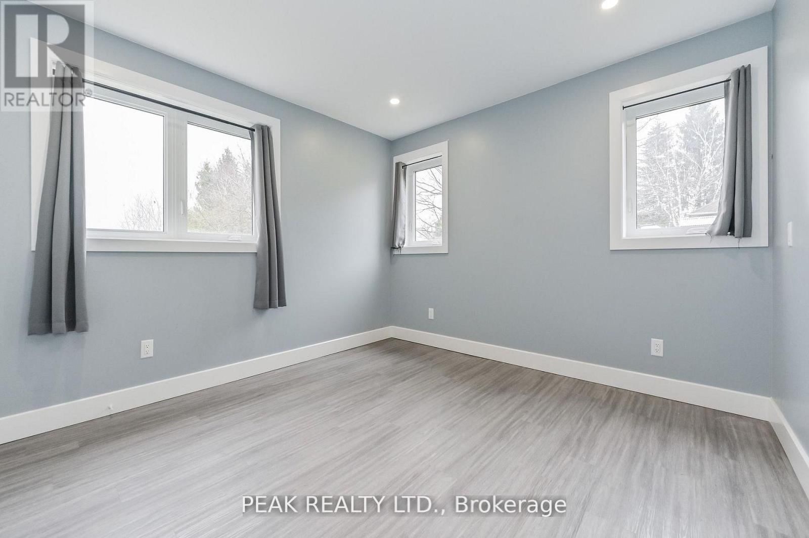 1020 VICTORIA STREET Image 20