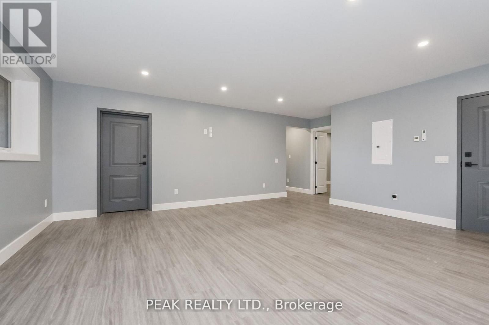 1020 VICTORIA STREET Image 23