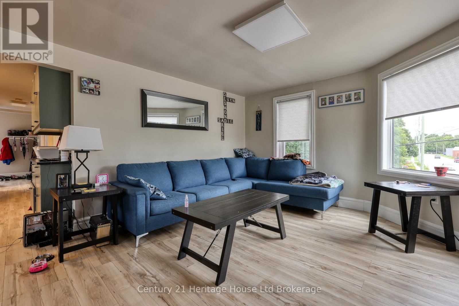 729 HOUNSFIELD STREET Image 8