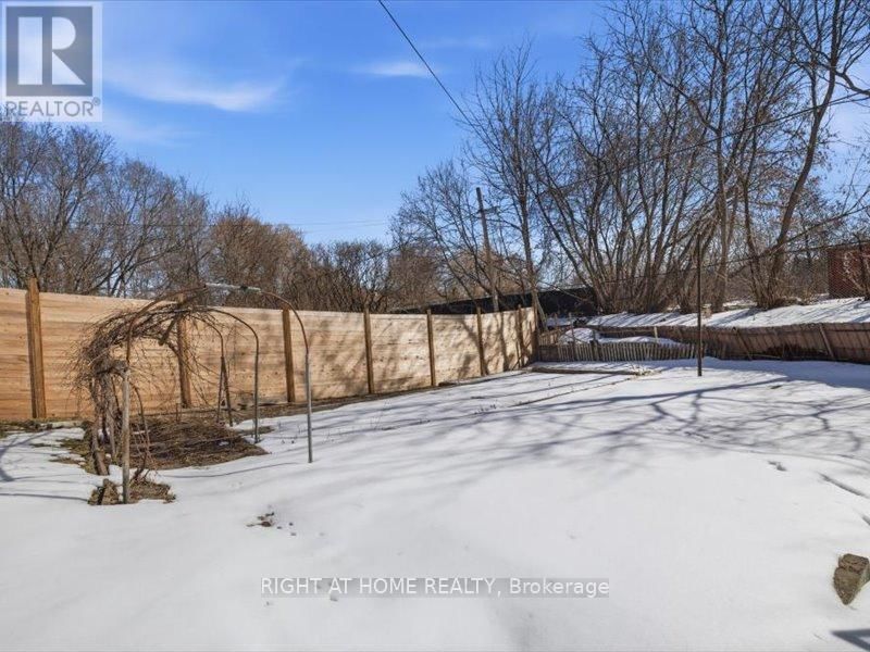 77 BEVERLY STREET Image 33