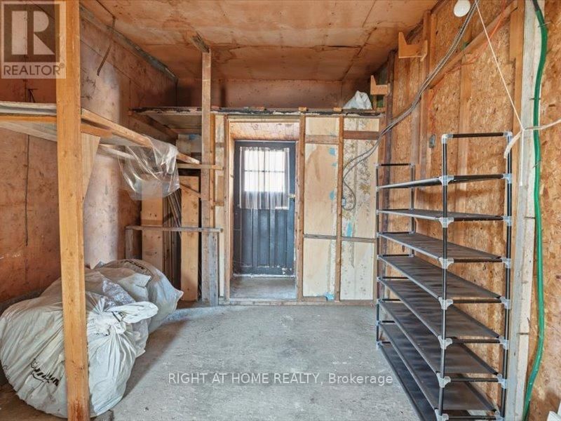 77 BEVERLY STREET Image 39