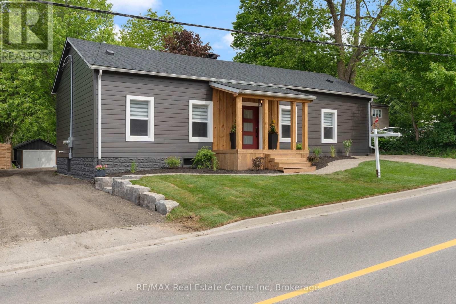 1283 SWAN STREET Image 2