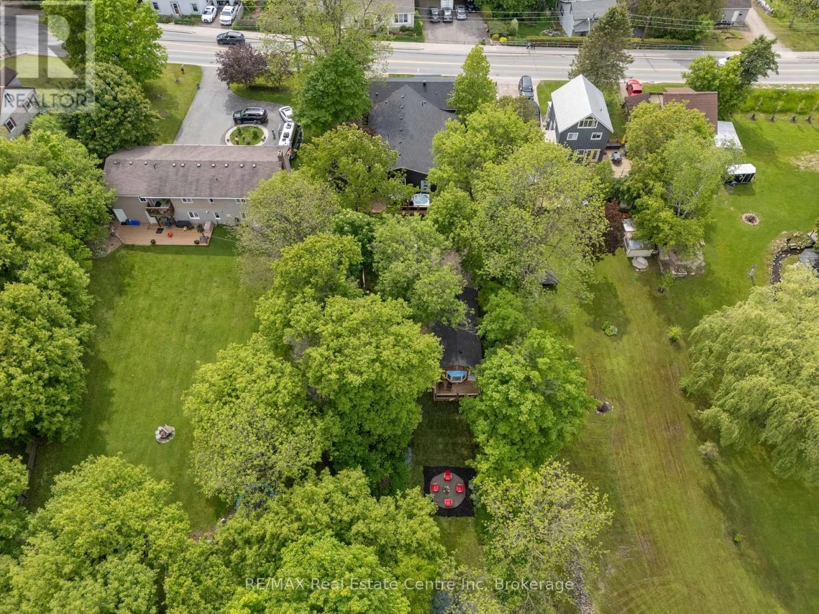 1283 SWAN STREET Image 48