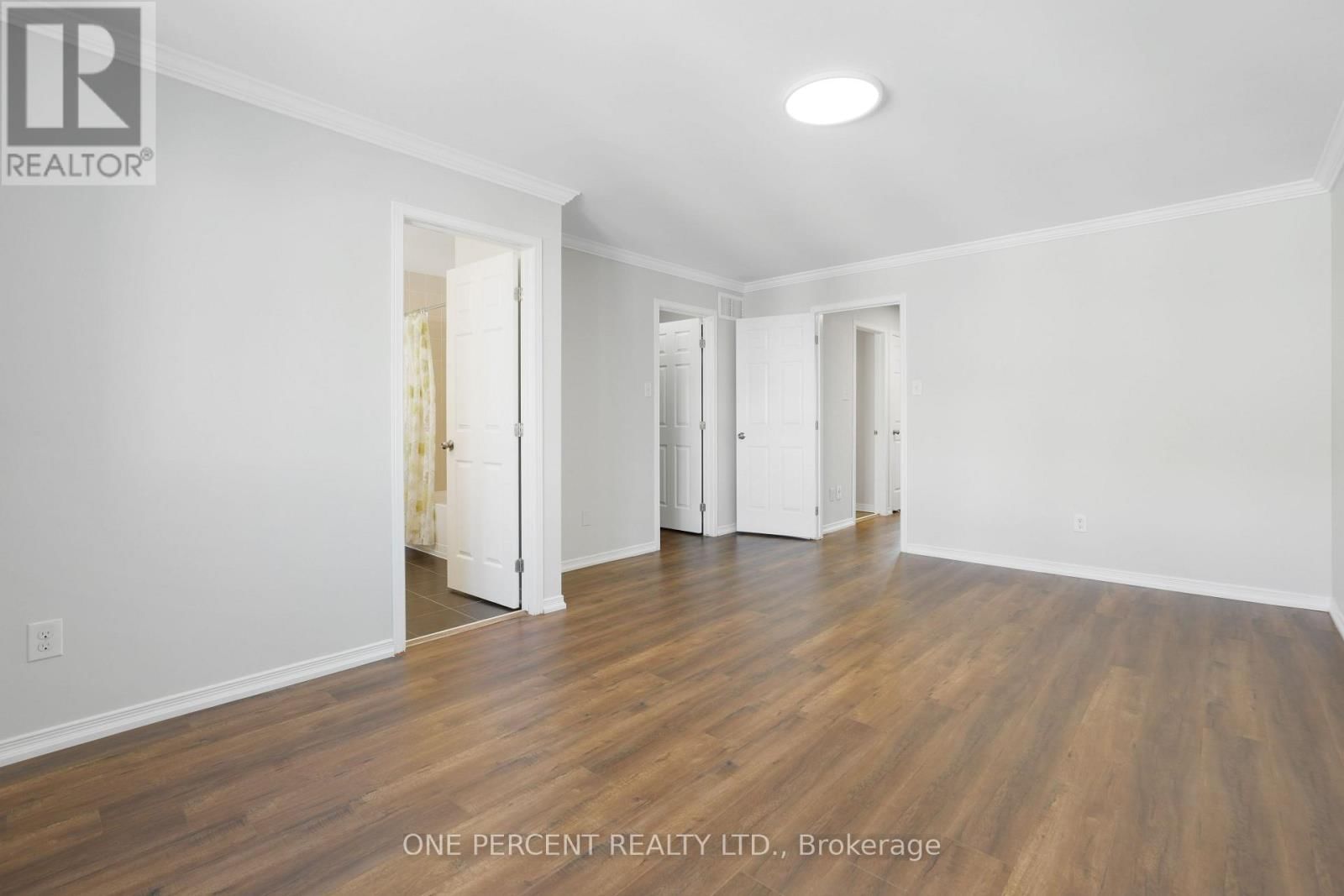 209 ROLLING MEADOW CRESCENT Image 21