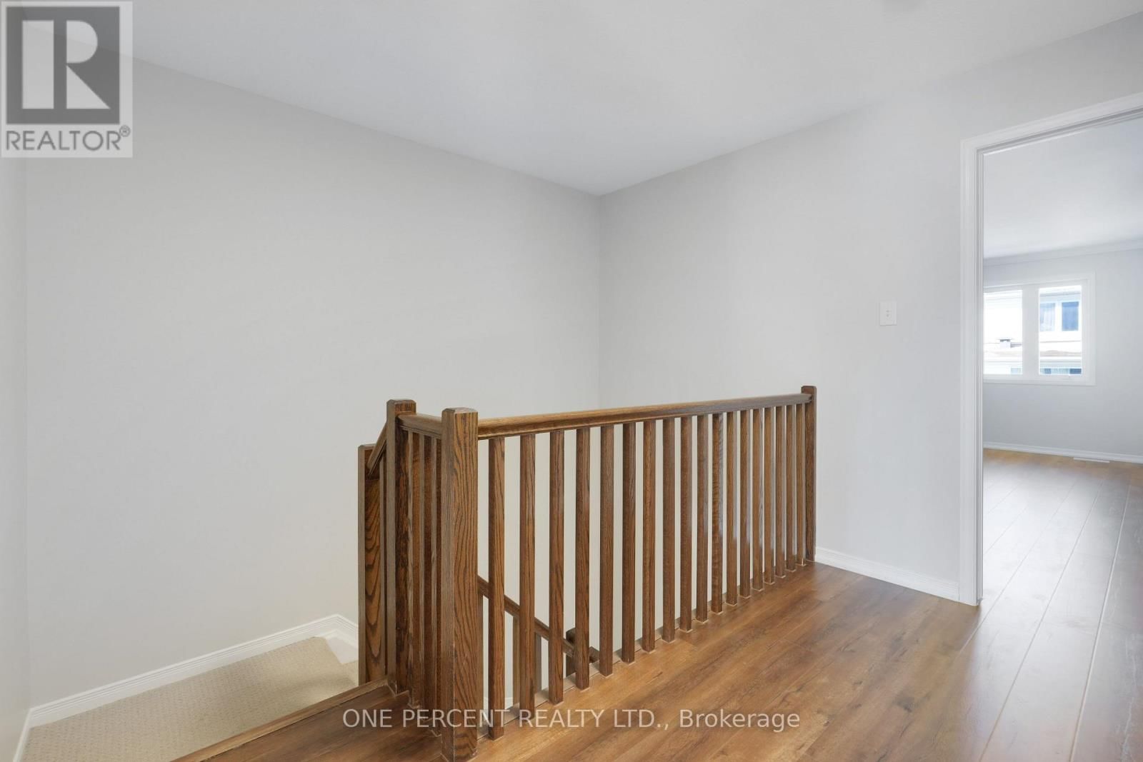 209 ROLLING MEADOW CRESCENT Image 29