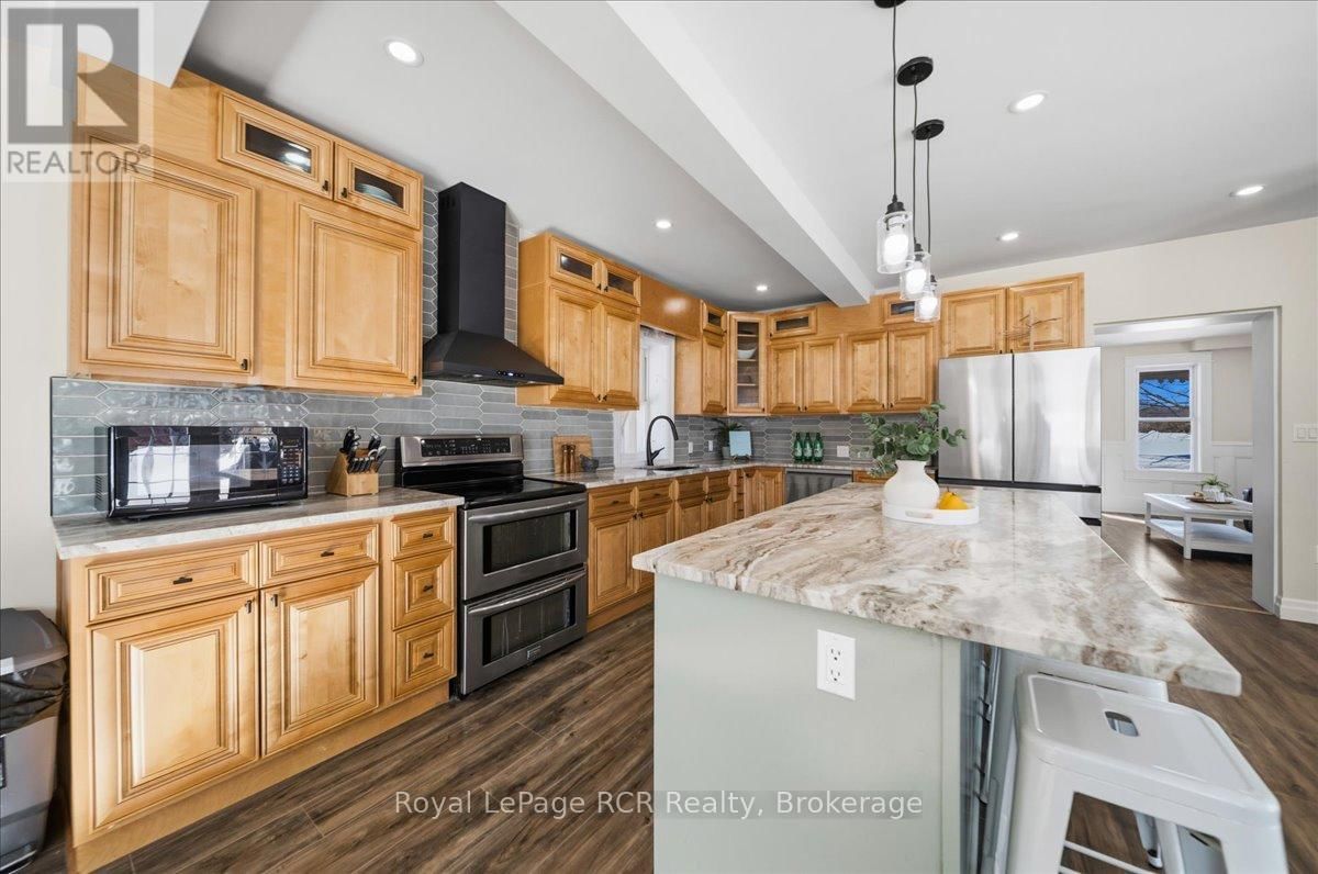 392010 GREY ROAD 109 Image 16