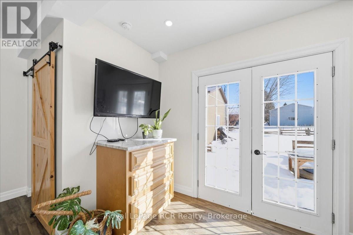 392010 GREY ROAD 109 Image 22