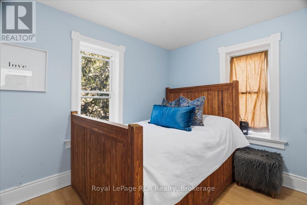 392010 GREY ROAD 109 Image 23