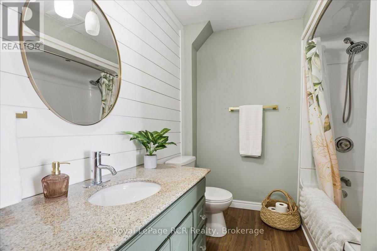 392010 GREY ROAD 109 Image 32