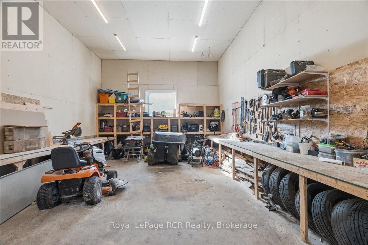 392010 GREY ROAD 109 Image 35