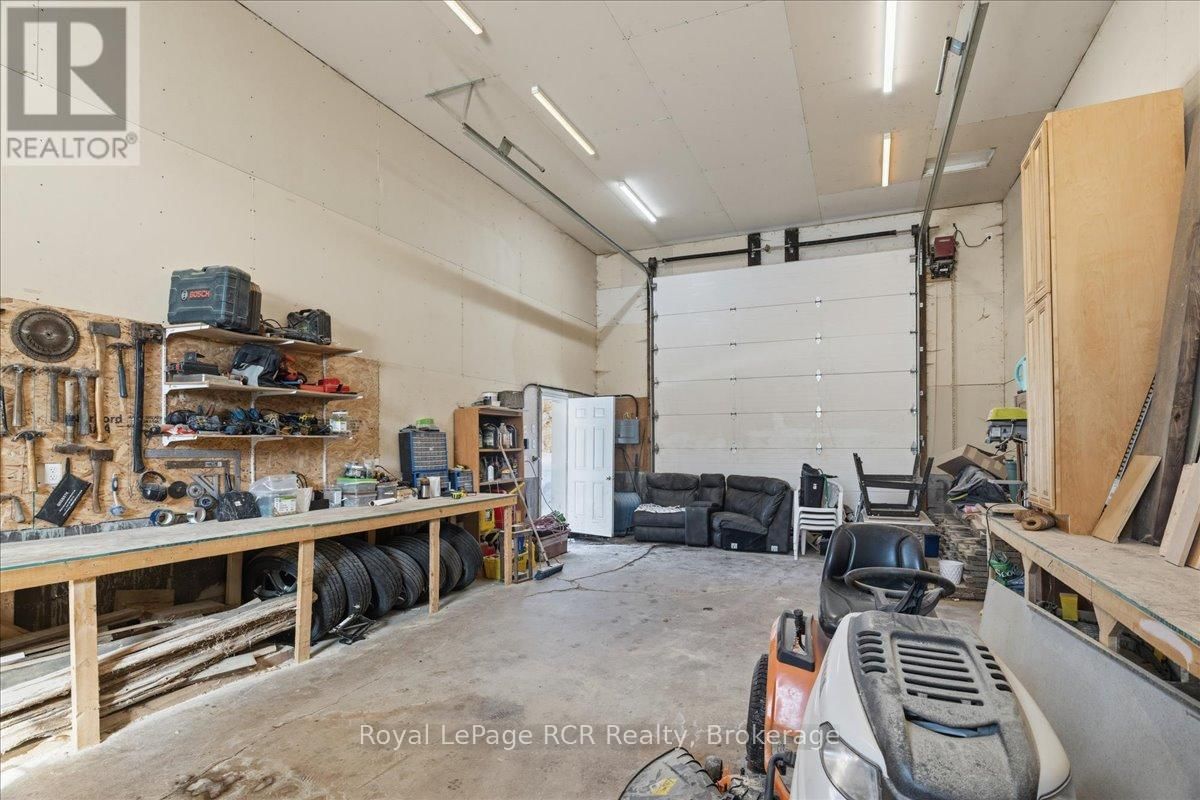 392010 GREY ROAD 109 Image 36