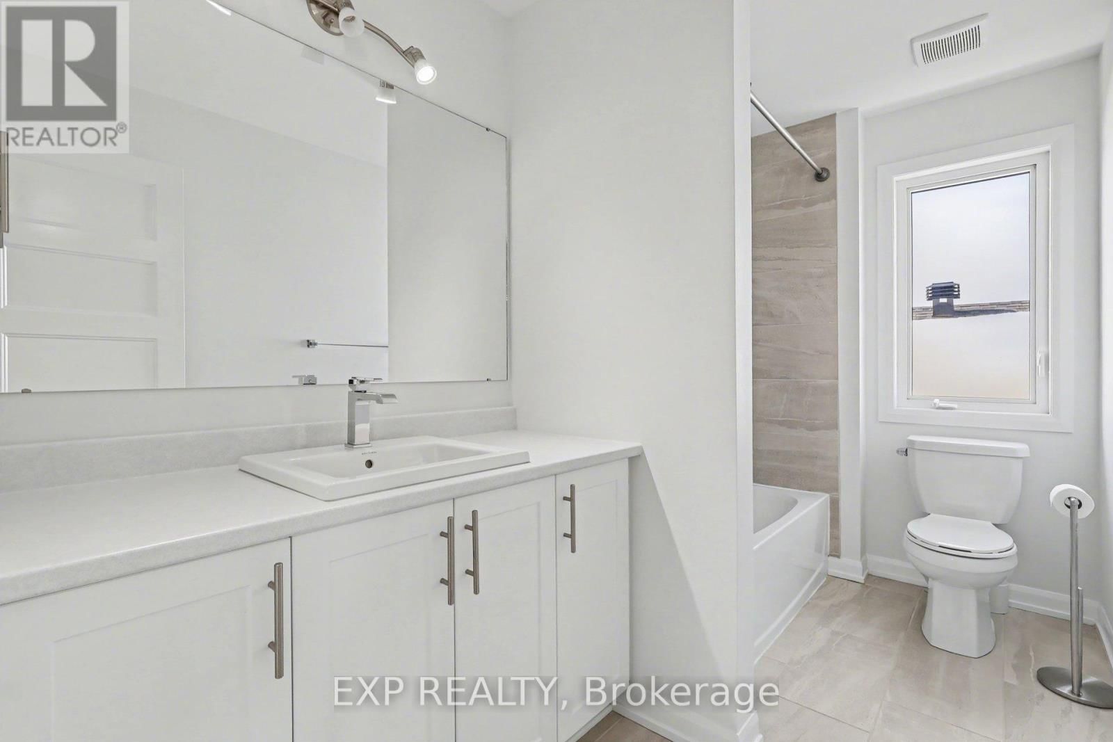 364 STERLING AVENUE Image 19