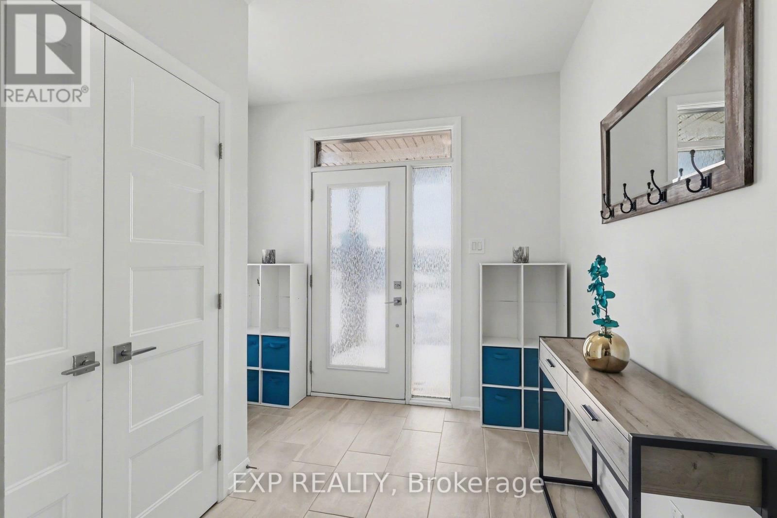 364 STERLING AVENUE Image 3