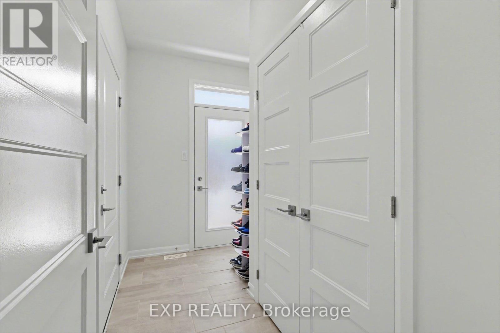 364 STERLING AVENUE Image 4