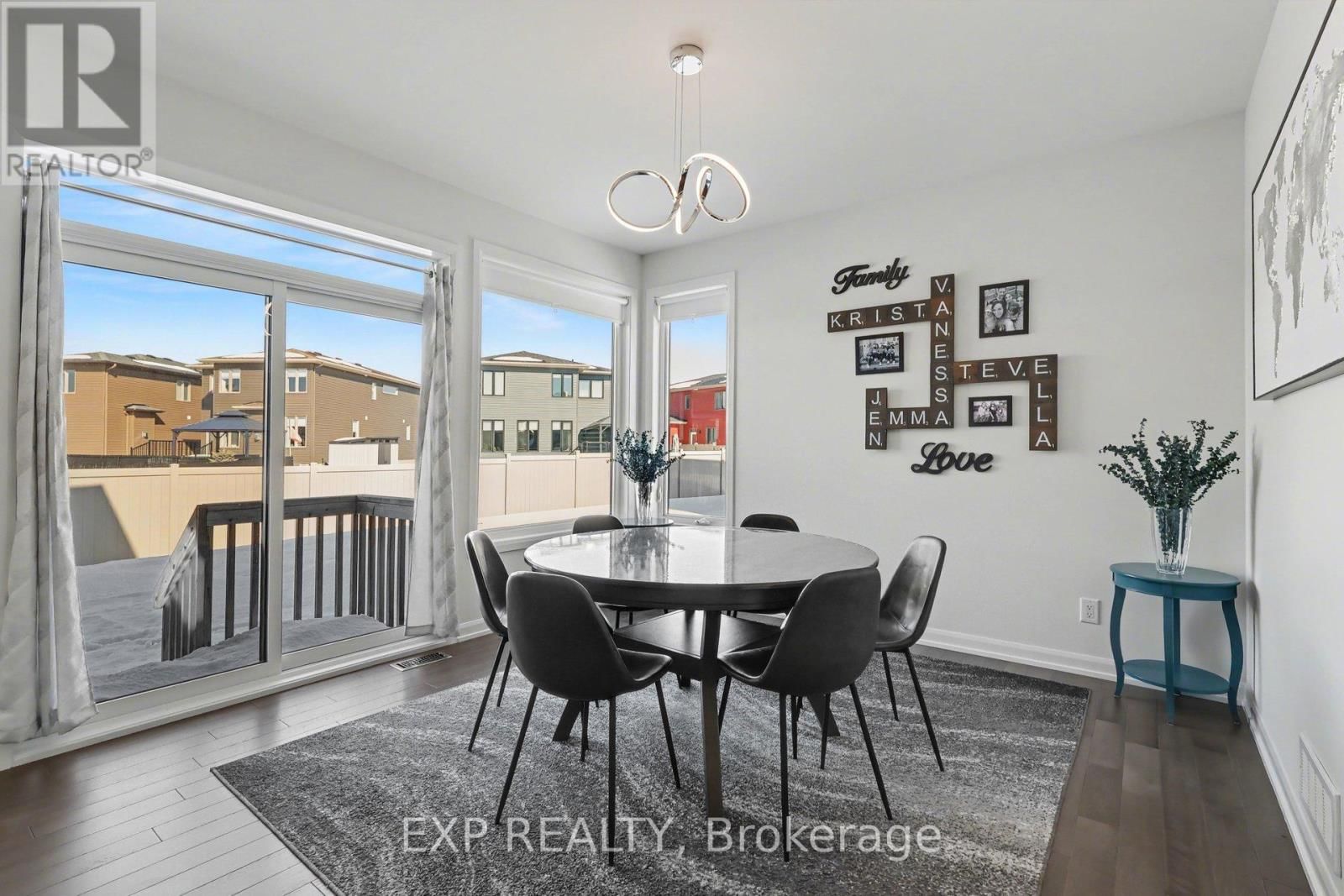 364 STERLING AVENUE Image 9