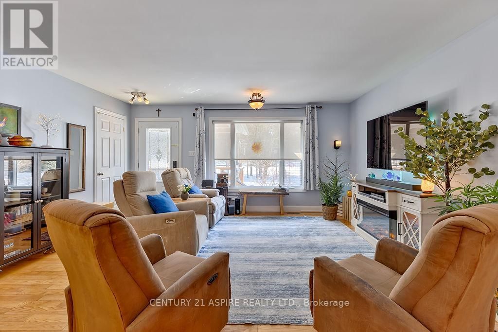 1576 GARDEN OF EDEN ROAD Image 21