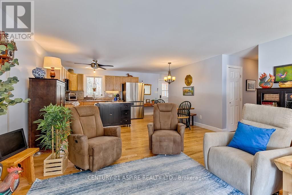 1576 GARDEN OF EDEN ROAD Image 23