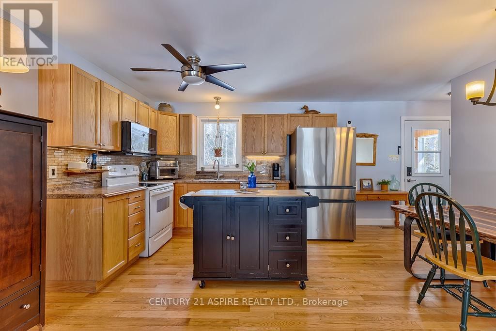 1576 GARDEN OF EDEN ROAD Image 24