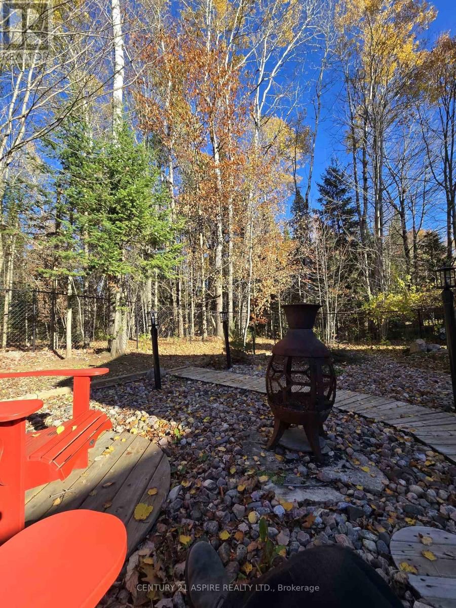 1576 GARDEN OF EDEN ROAD Image 43