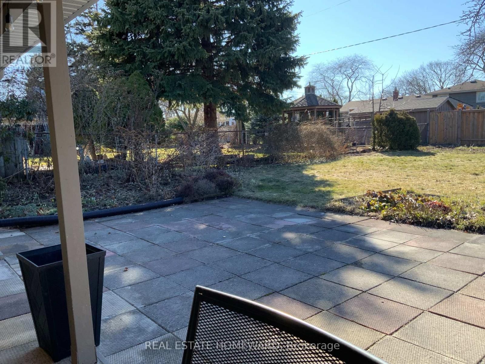 33 STRATHCONA DRIVE Image 36