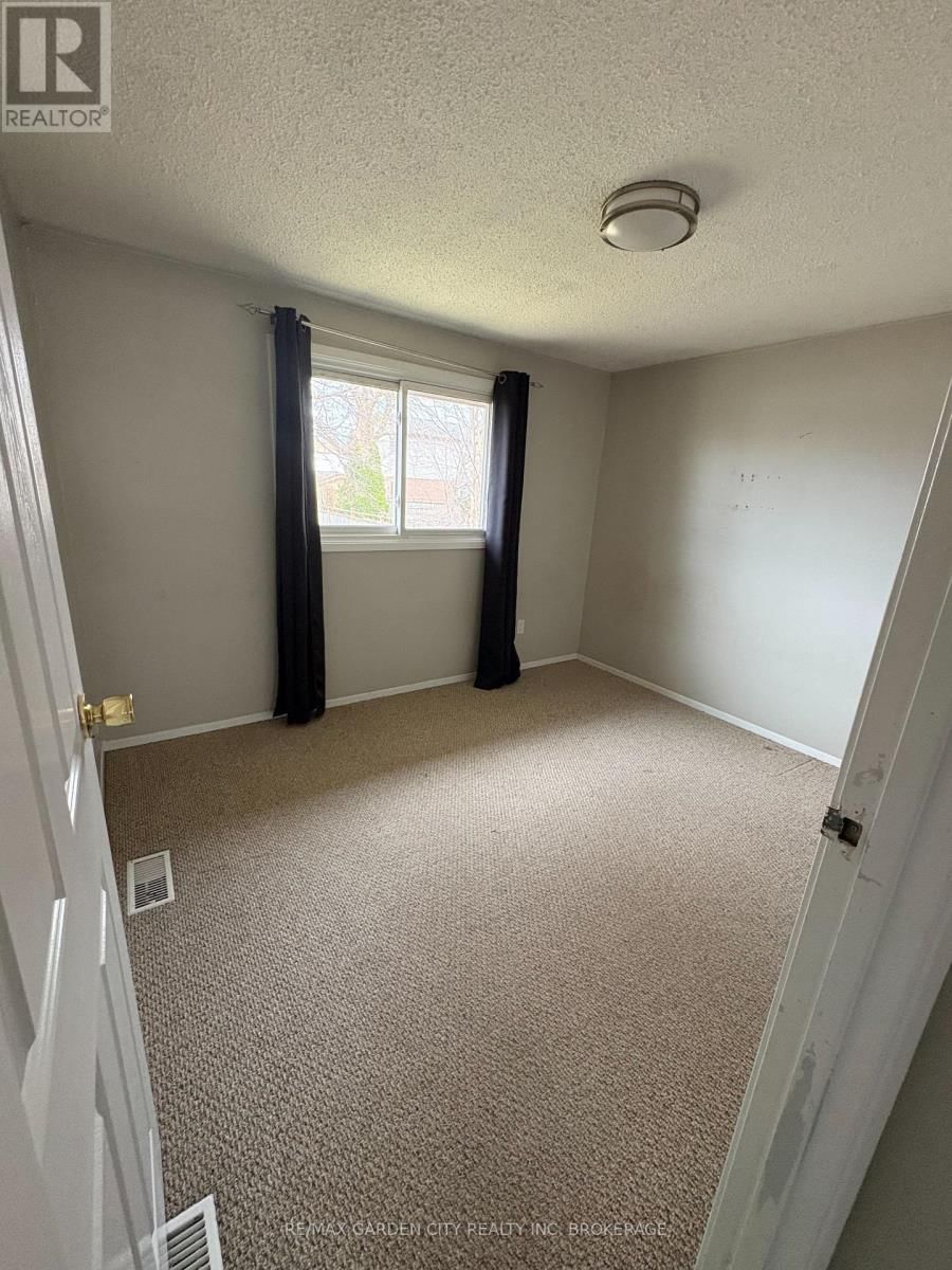 3 TARA CRESCENT Image 18