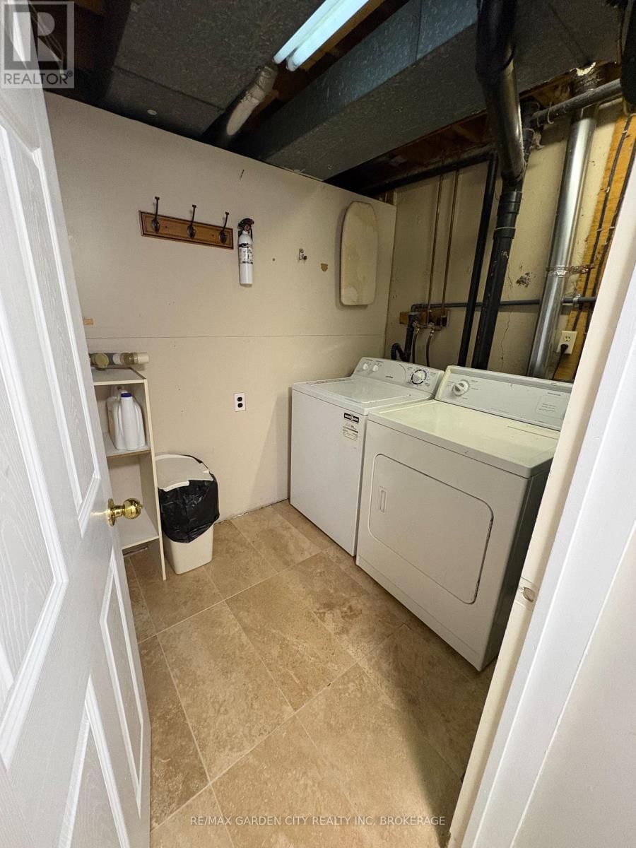 3 TARA CRESCENT Image 26