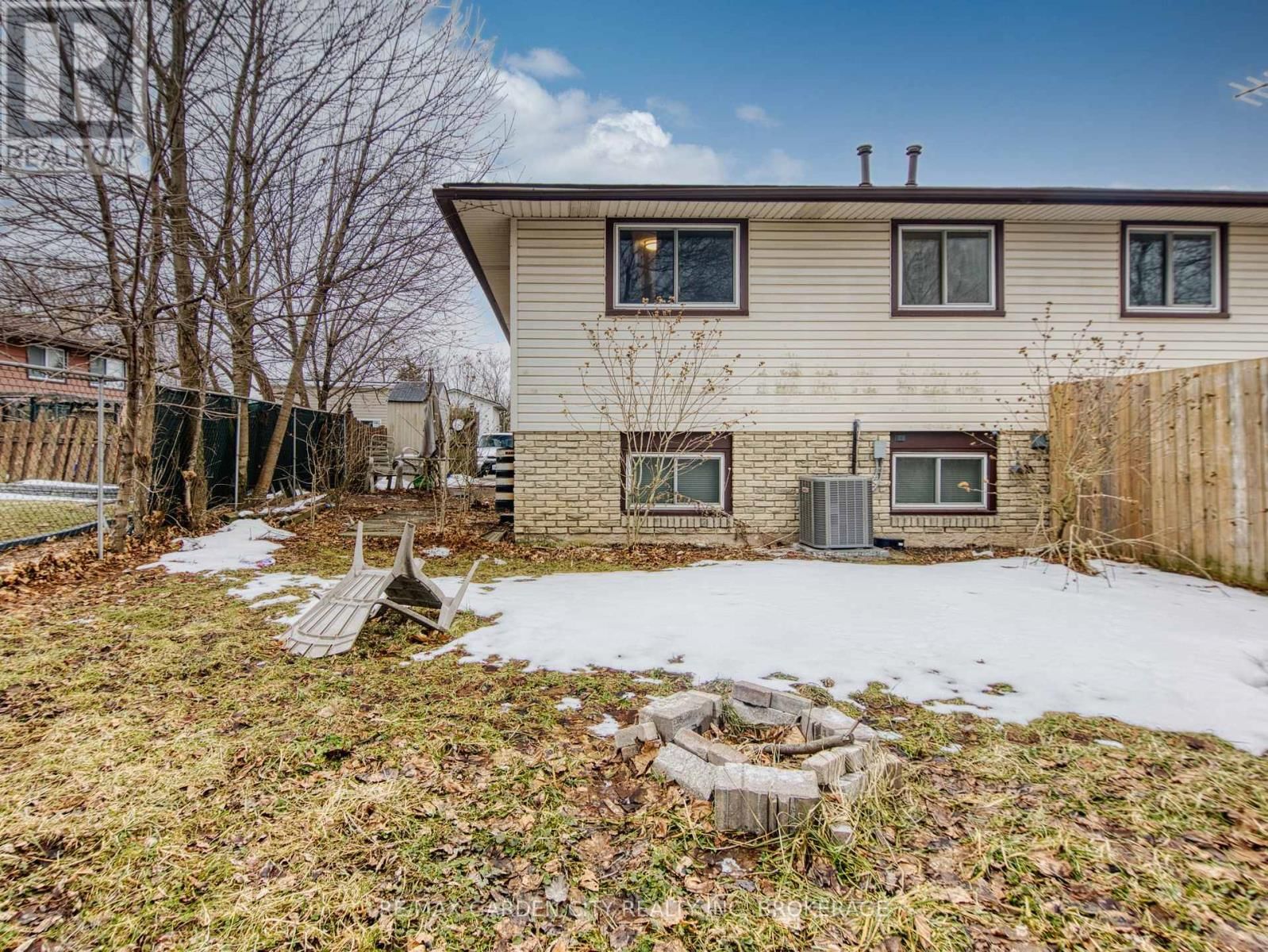 3 TARA CRESCENT Image 5