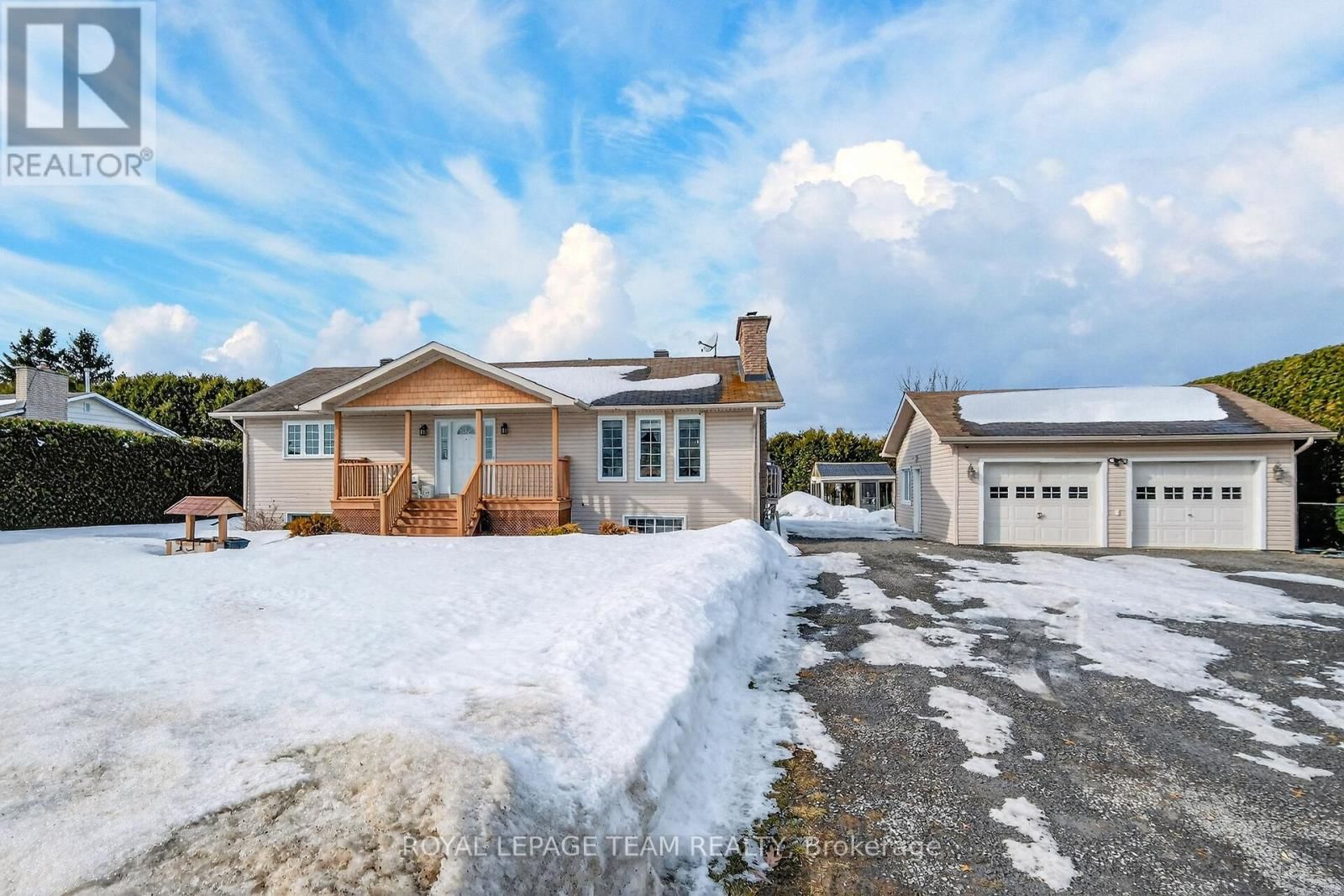 955 LACROIX ROAD Image 1