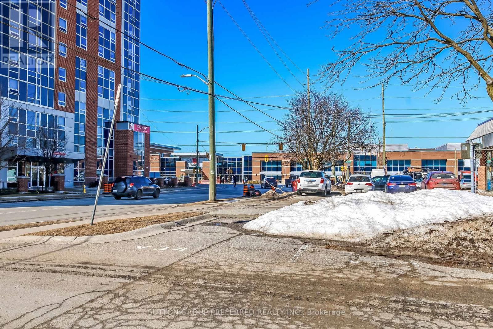 402 - 626 FIRST STREET Image 16