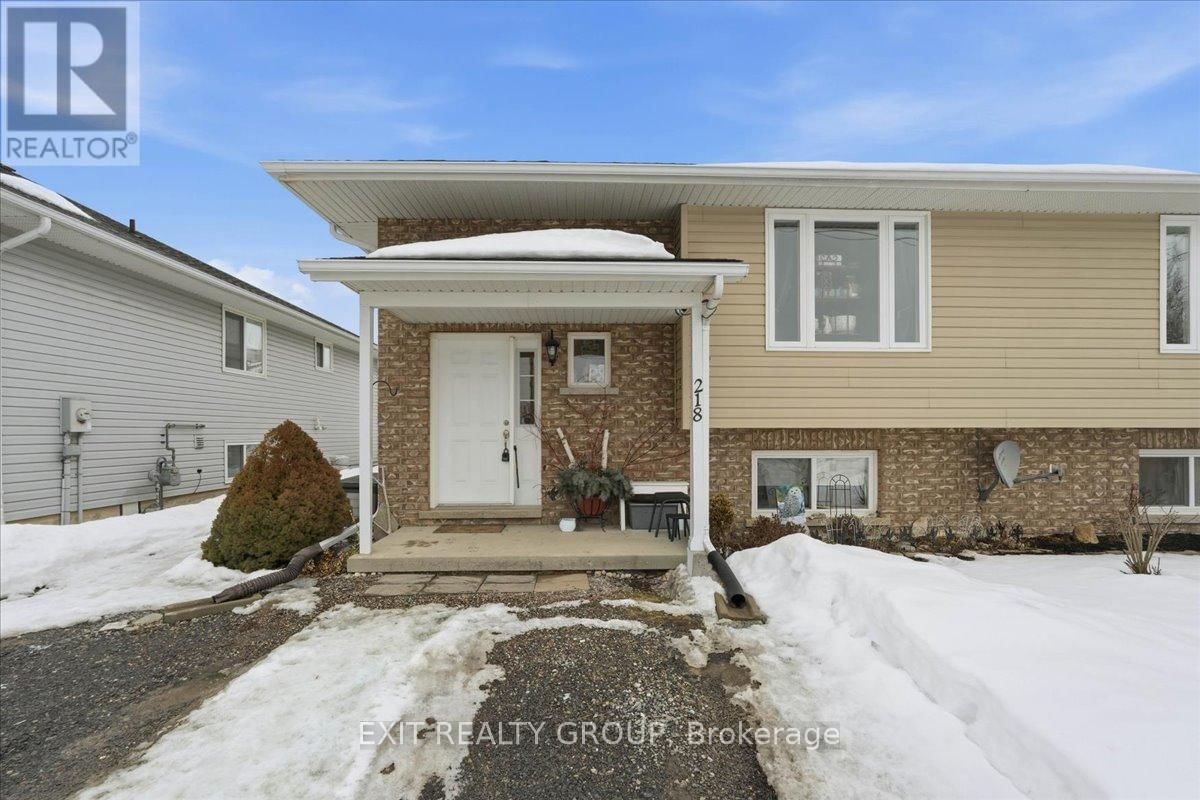 218 BRANT STREET Image 1