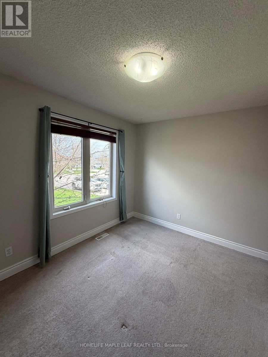 Upper - 14 OLD ORCHARD GLEN Image 15