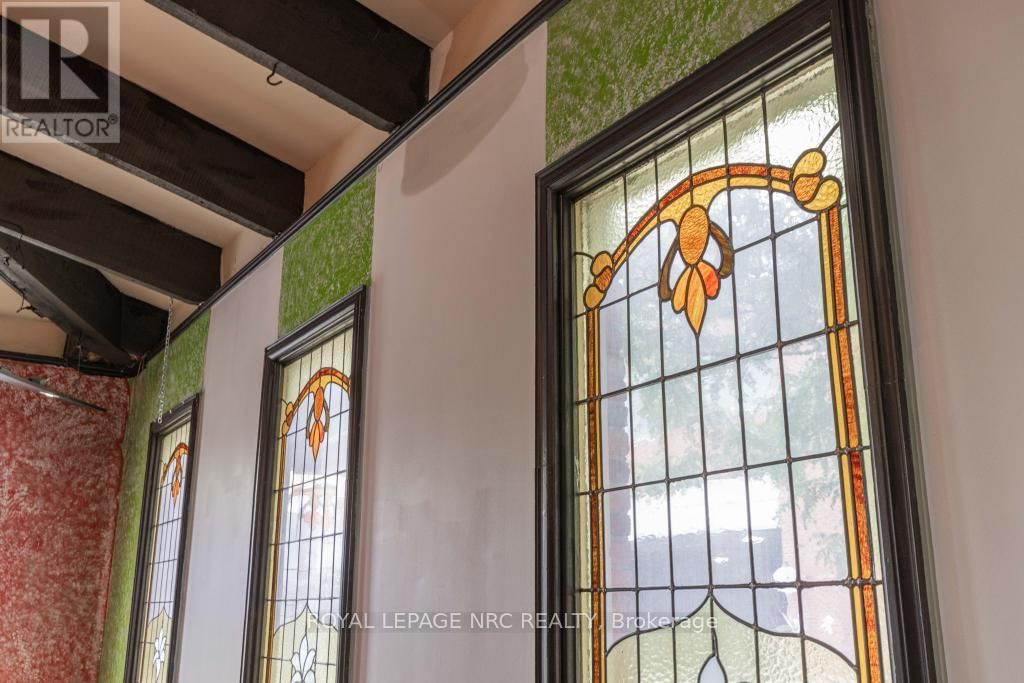 22 ACADEMY STREET Image 10