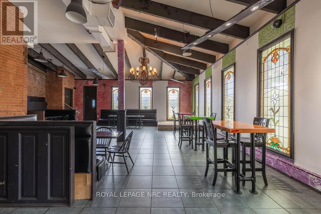 22 ACADEMY STREET Image 14