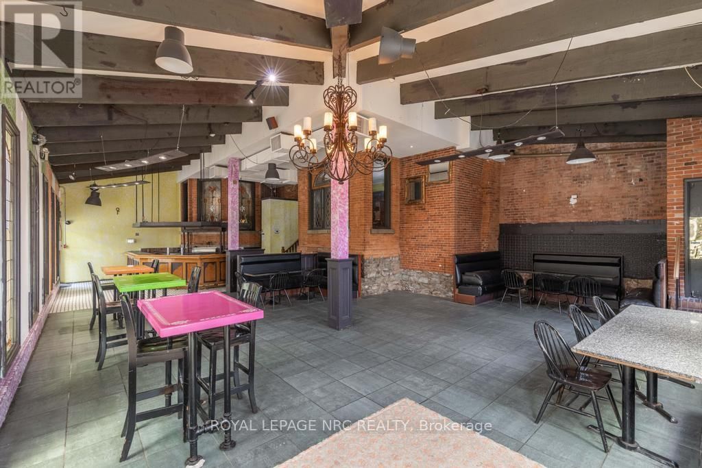 22 ACADEMY STREET Image 15